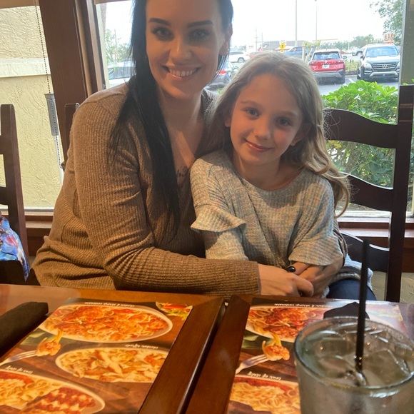 I'm originally from New England! Born in Conn. Lived in RI then Fl now NC - Picture 5 of 16